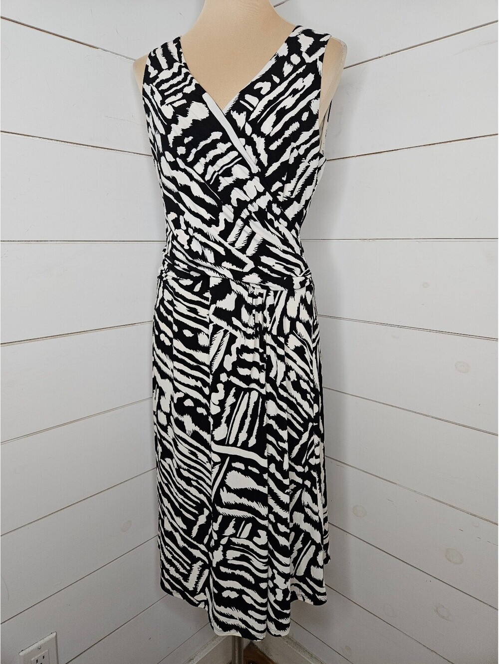 American Living size 10 black & white animal print faux wrap midi dress